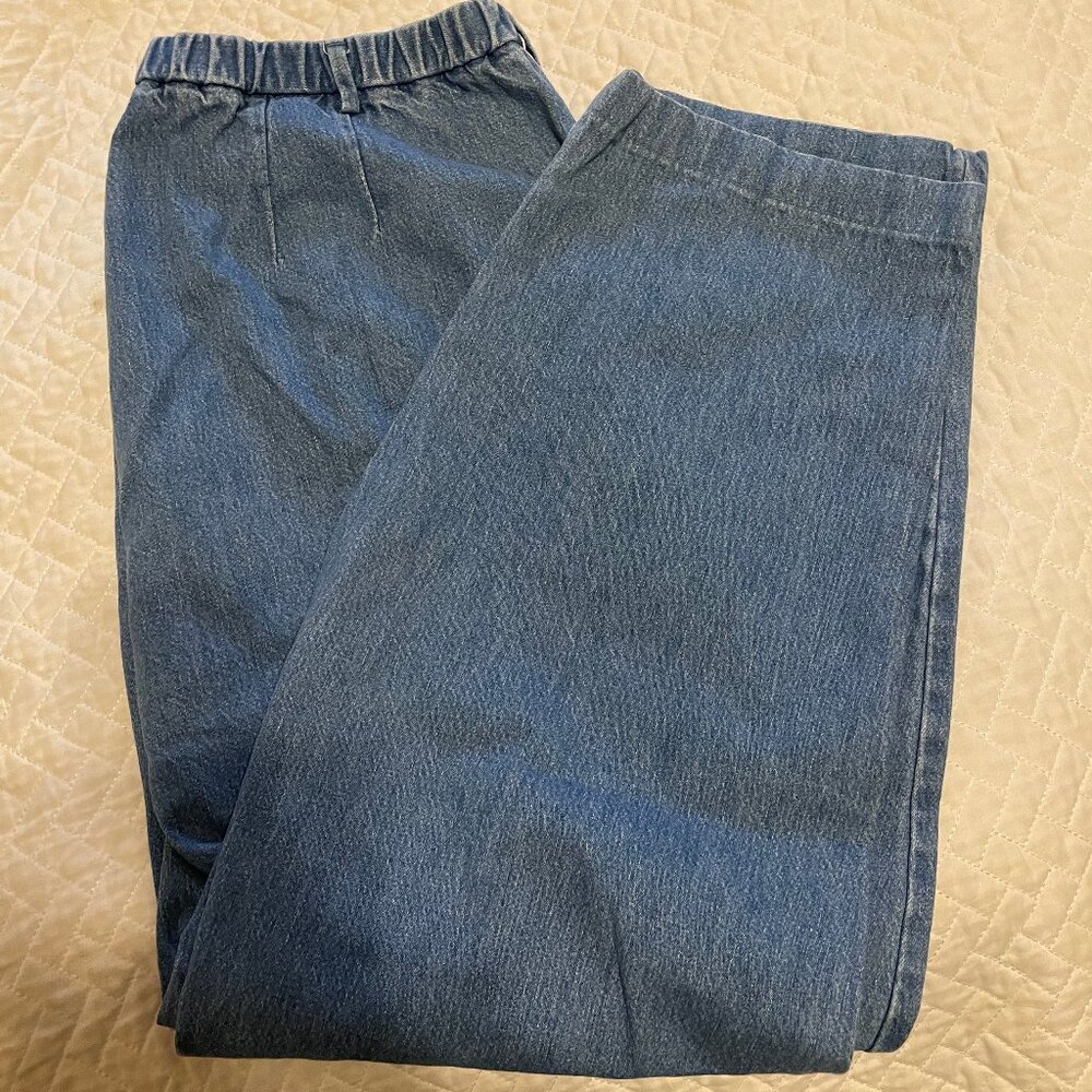 Lands' End Size 18W, Original Fit, Comfort Waist, Boot Fit Jeans. (J006)